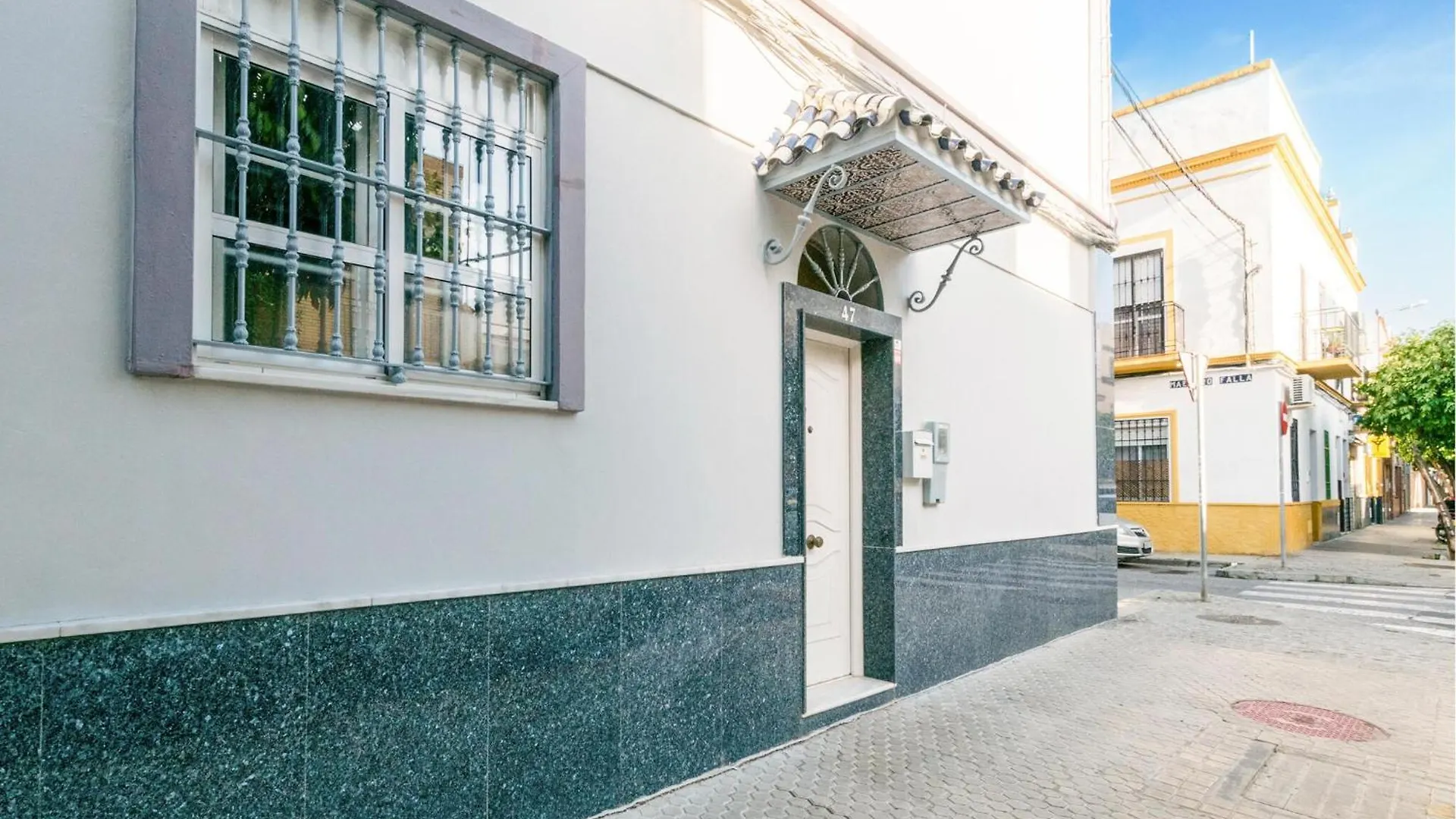Cozy Apartment In Sevilla With Kitchen